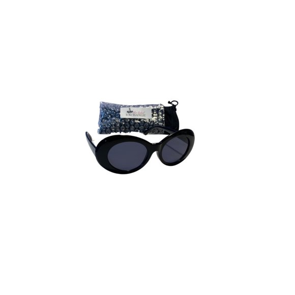 Oval Retro Sunglasses (NWT) - Picture 6 of 12